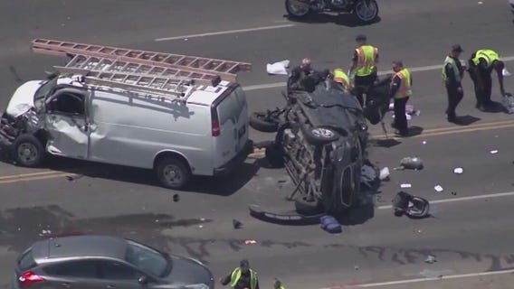 Several children hurt in Glendale rollover crash
