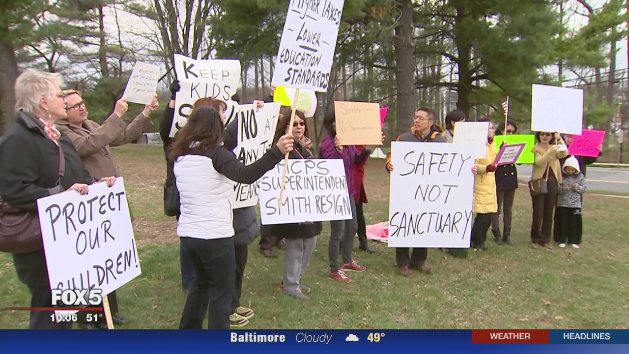 Parents hold protest on school safety concerns outside school board meeting