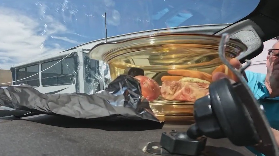 Man cooks meals in car during Arizona's heat