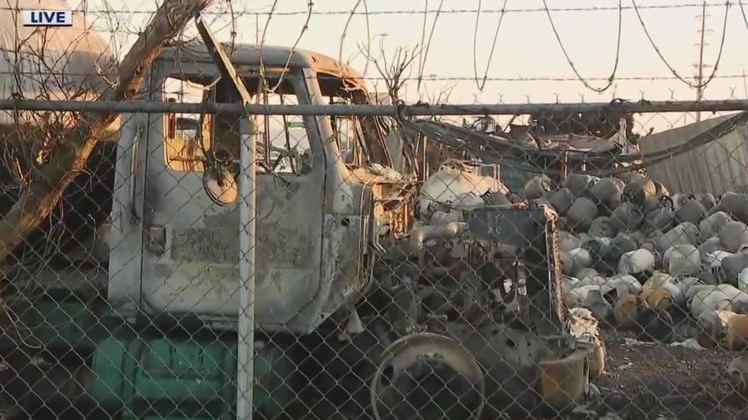 Massive fire at Phoenix propane business