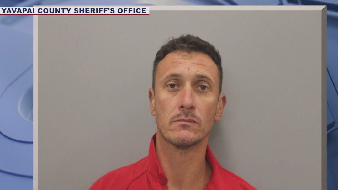 Suspect accused of stealing fuel, chasing 3 people with machete and axe