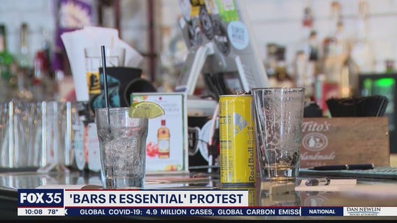 Bars plan protest to reopen
