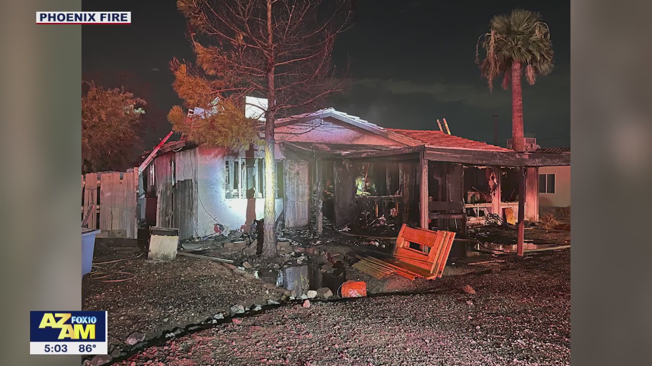 Firefighter hospitalized after north Phoenix house fire | FOX 10 Phoenix