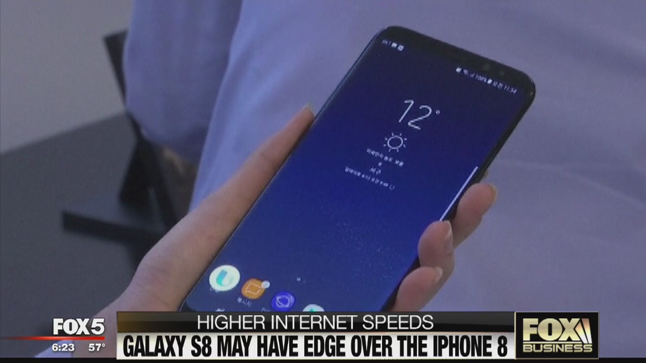 FOX Business Beat: NASDAQ milestone; Hershey candy bars getting smaller?