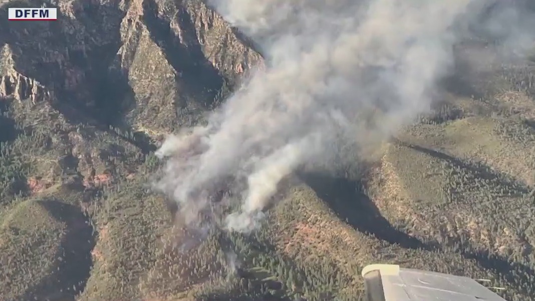 Brady Fire burning near Payson