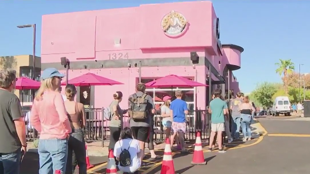 People line up for Voodoo Doughnuts in Tempe