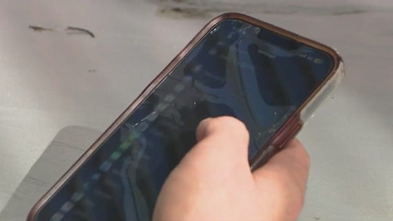 Medical experts urge action on phone addiction