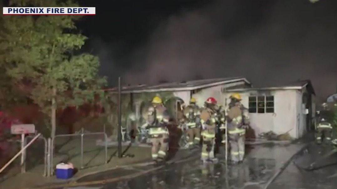8 displaced after double house fire in Phoenix | FOX 10 Phoenix