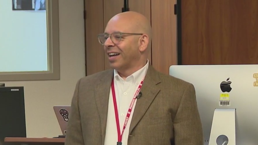 Arizona teacher earns grant to continue teaching computer tech