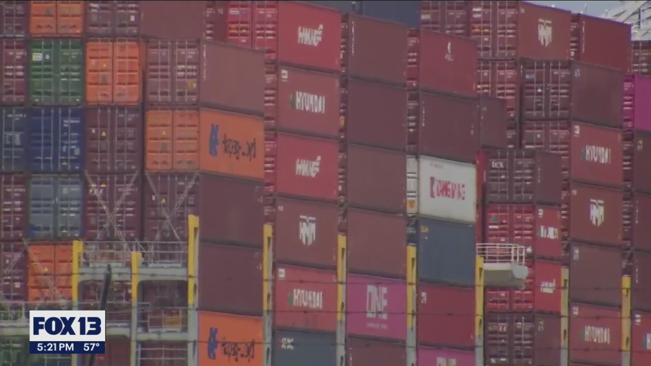 Supply chain disruptions mean you should shop for the holidays now