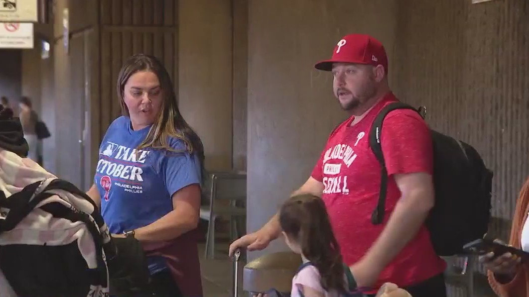 NLCS: Phillies fans flock to Phoenix ahead of Game 3
