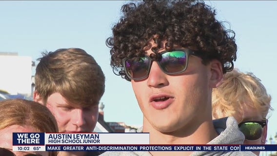 People flock down the shore as businesses get ready for busy summer