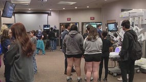 High schoolers learn robotic surgical technology
