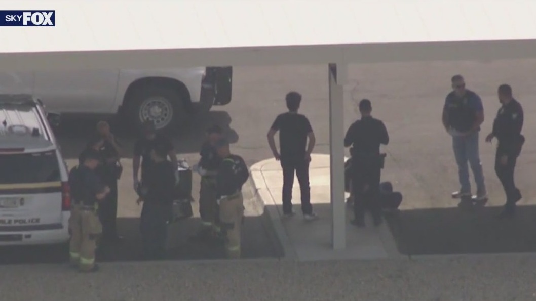 Masked men burglarized delivery truck: Glendale PD