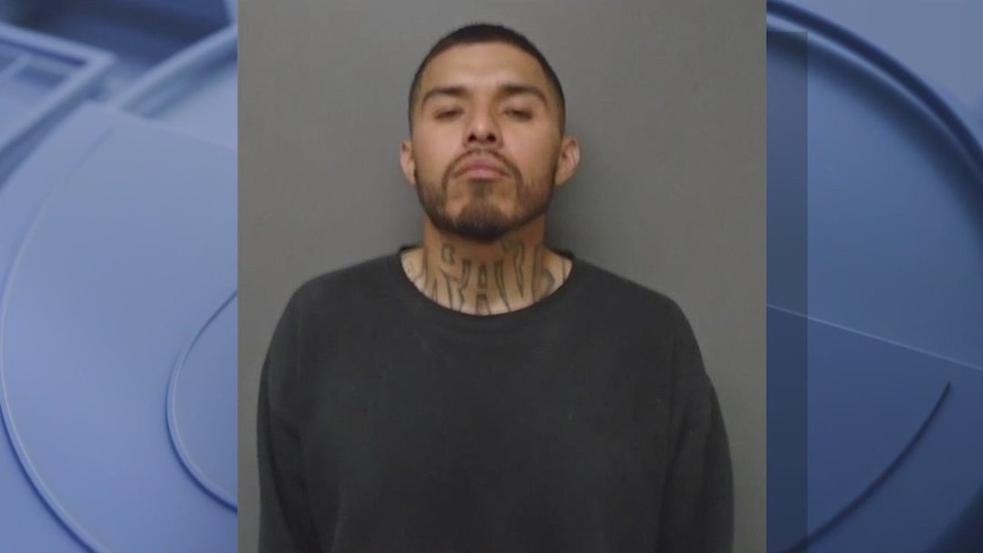 Arizona man accused of dragging deputy with his car | FOX 10 Phoenix
