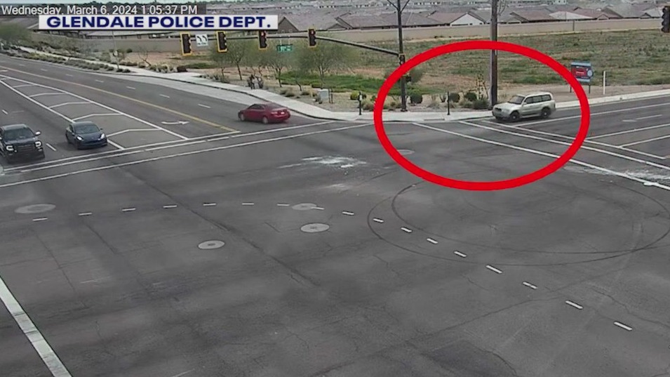 Teen almost kidnapped while walking to school in Glendale