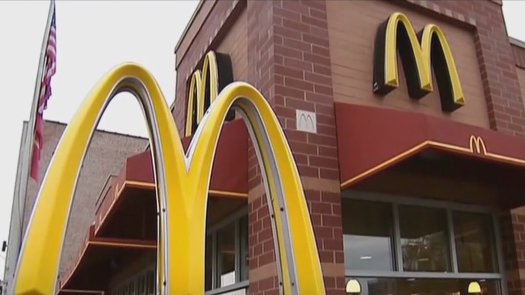 McDonald's restaurants hit by computer outage