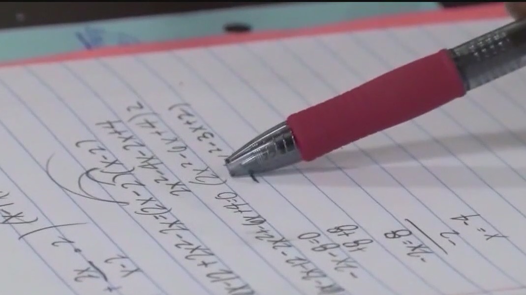 Dual language instruction at school prompts lawsuit