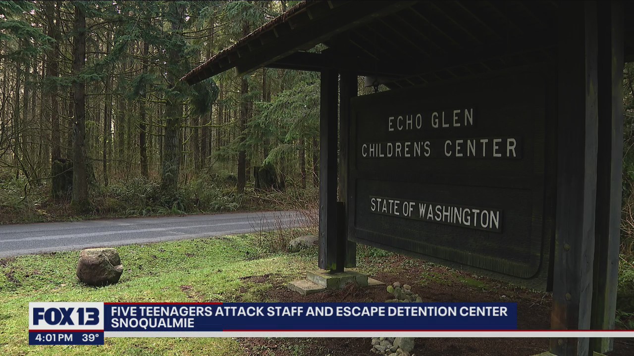 Deputies: Search underway for 5 juveniles who assaulted staff, fled detention center in stolen car