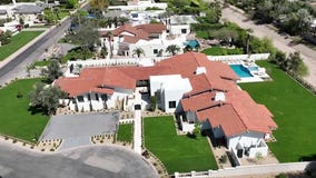 Reimagined Paradise Valley home l Cool House