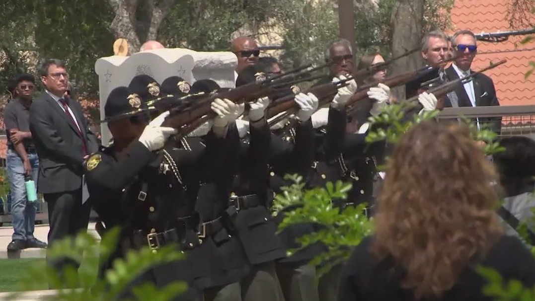 Tucson officer killed in crash was laid to rest