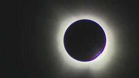 Stargazers visit Lowell Observatory to see eclipse