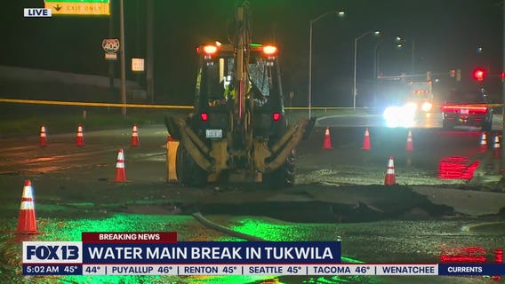 Water main break shuts down Tukwila road