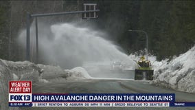 High avalanche danger in the mountains