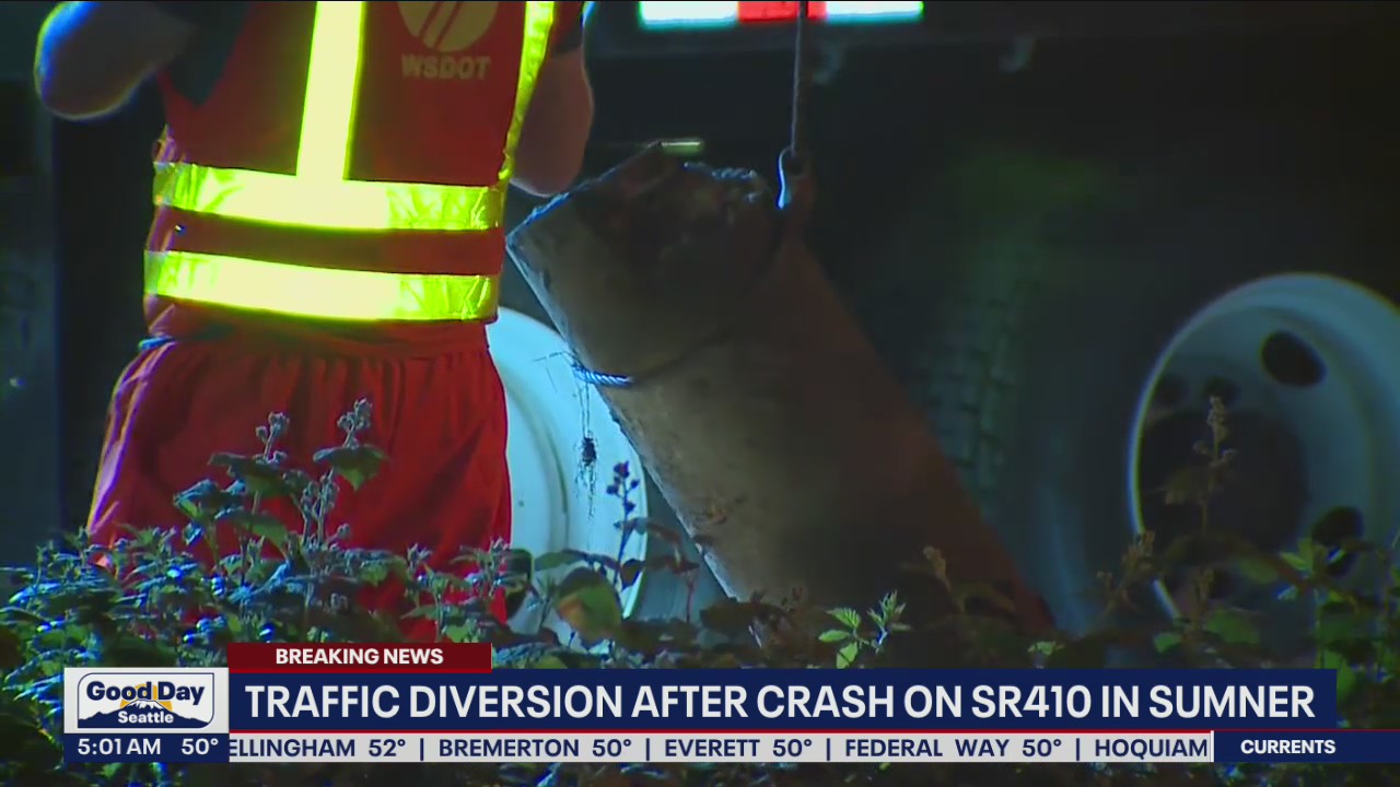 Traffic diverted after SR-410 crash in Sumner