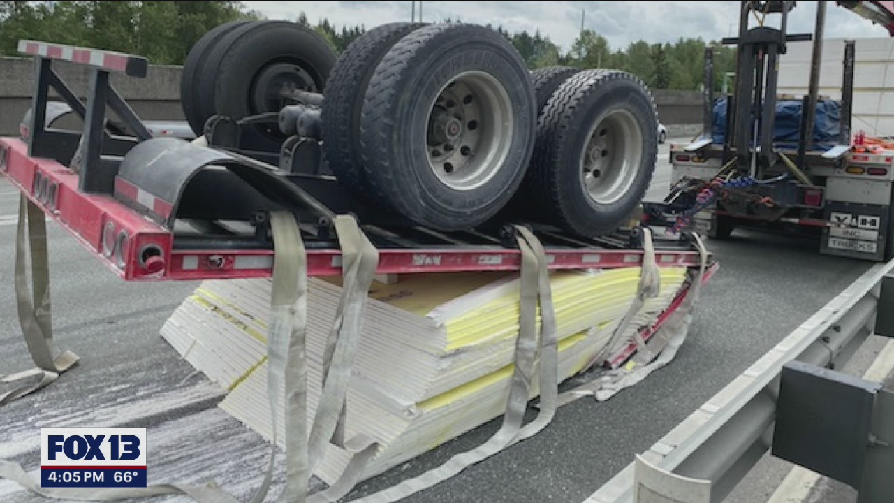 Traffic alert: Debris on southbound lanes of I-405