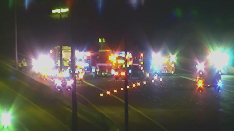 1 dead in crash involving city bus on Loop 202 | FOX 10 Phoenix