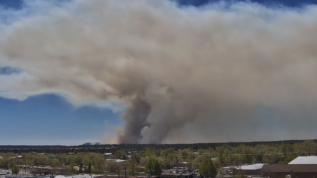 Prescribed burn resumes in Coconino County