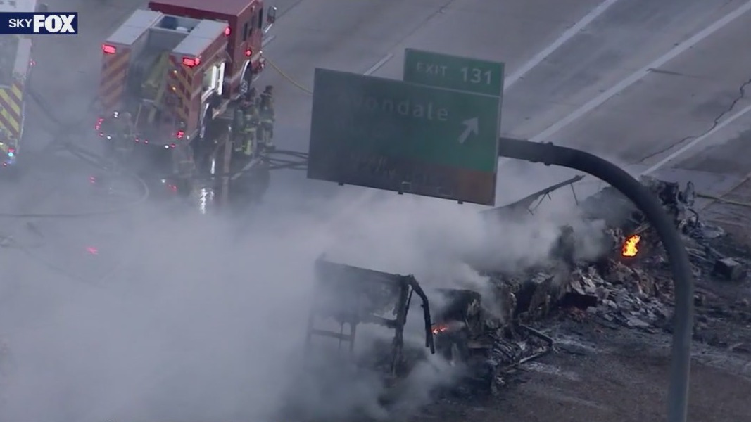 Semi truck fire on I-10 slows traffic in Phoenix