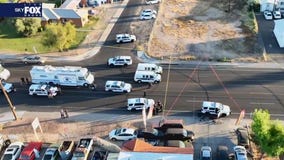 Phoenix officer hurt, suspect dead in shooting