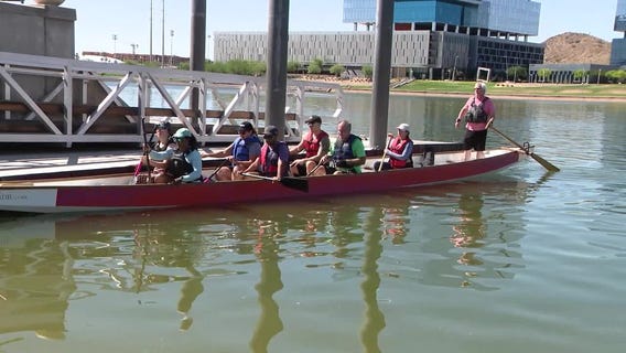 Dozens beat the heat on Tempe Town Lake