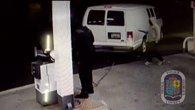 VIDEO: Suspects try to steal ATM from gas station-- and fail