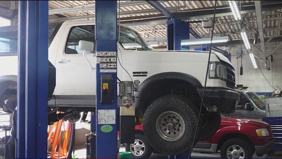 President Trump places 25% tariff on imported cars