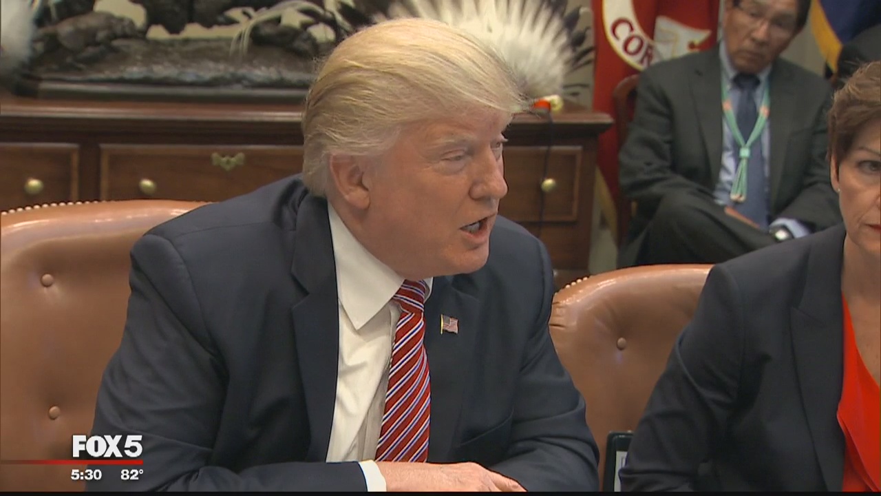 Senate leaders scramble for deal on health care bill