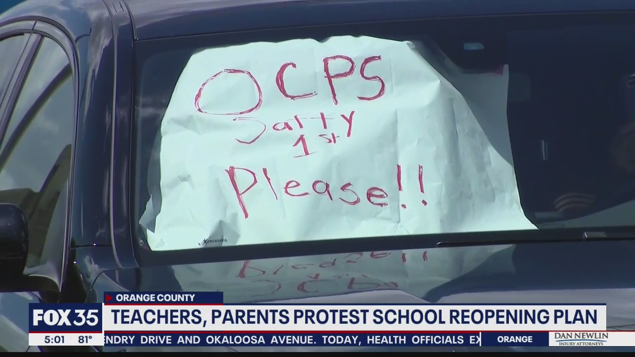 Teachers and parents protest August return to classroom