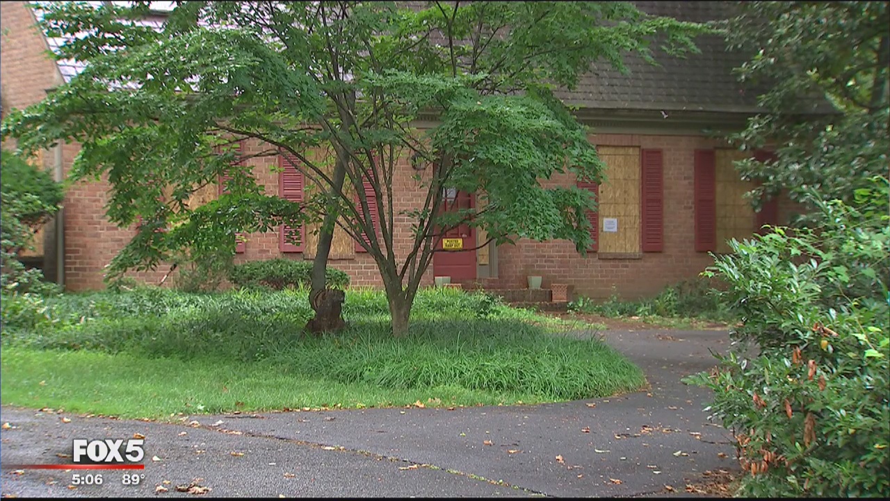 Police: 3 students arrested for home invasion in Bethesda