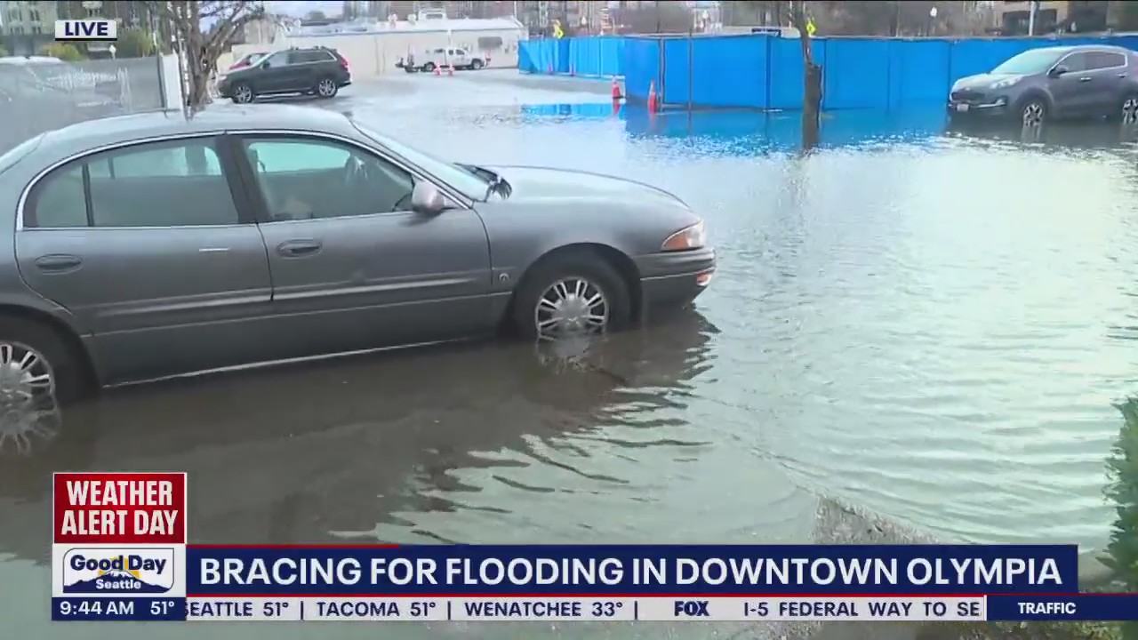 Heaving rain leaves flooding across Western Washington