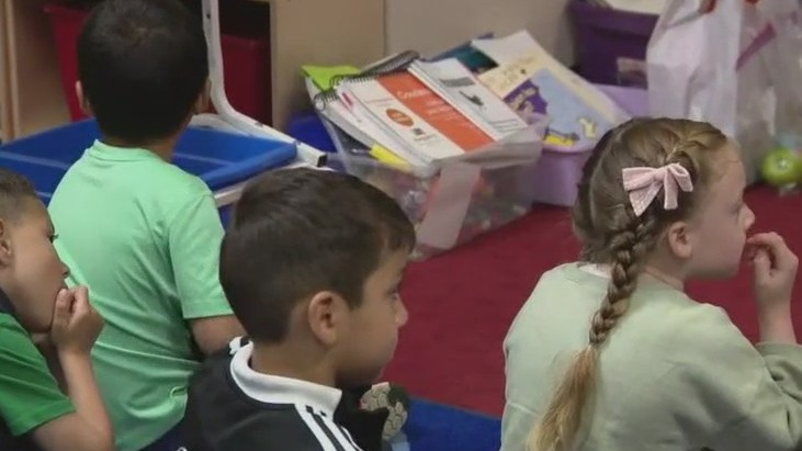 California school enrollment  down, as homeless and poor student numbers rise