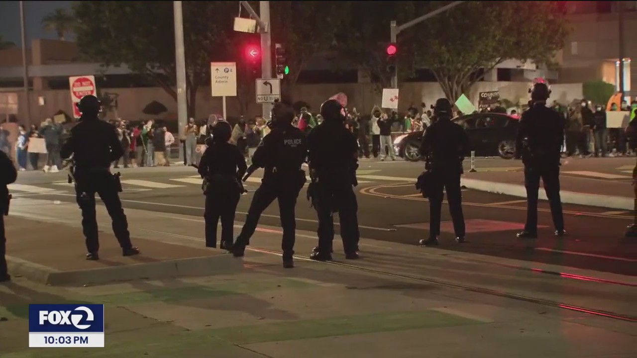 Anti-ICE protest in the Mission