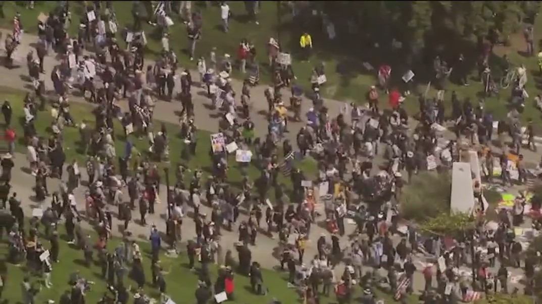 No arrests reported at San Francisco's 'No Kings' protest