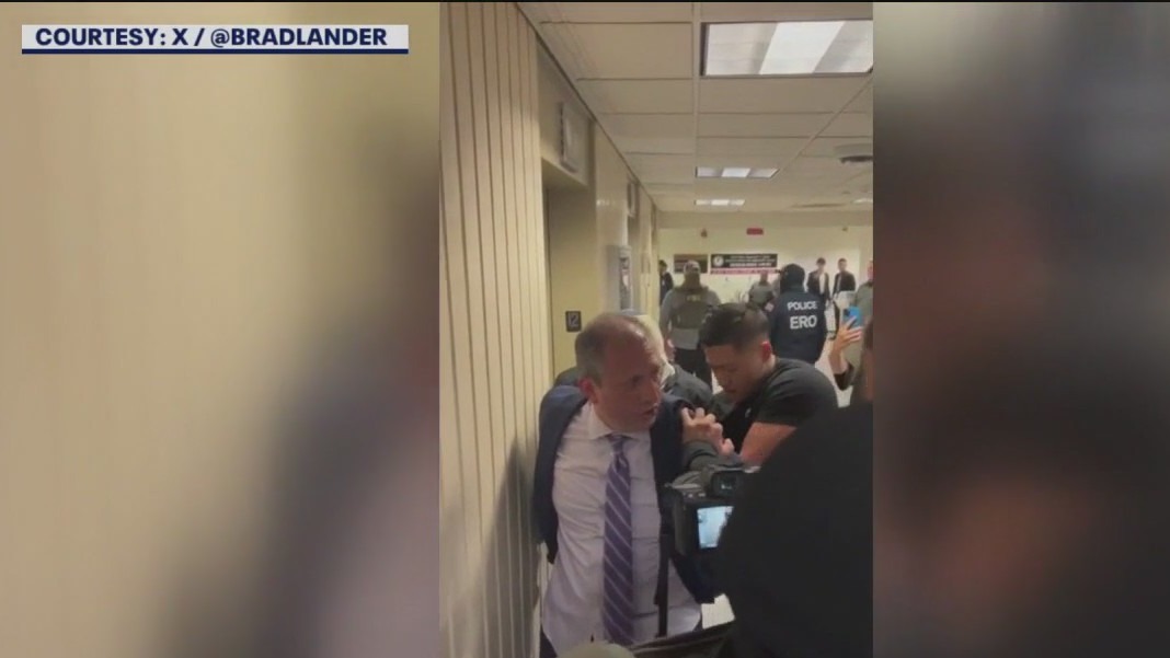 NYC mayoral candidate Brad Lander arrested by ICE