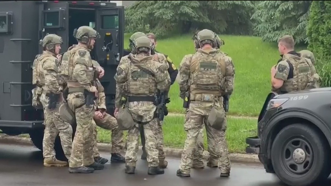 Manhunt underway for suspect in Minnesota lawmakers shootings