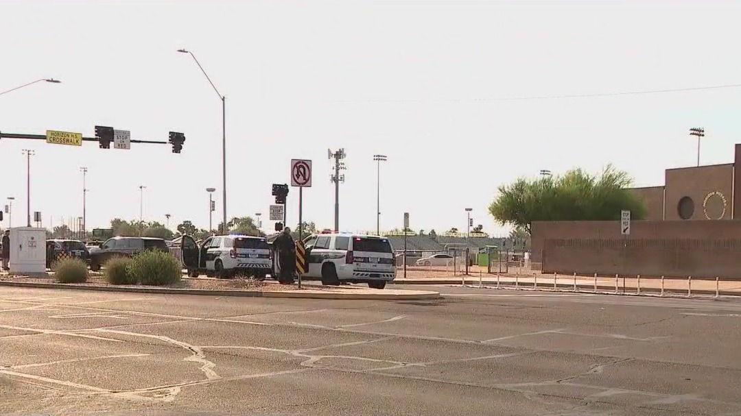 Teen hit by car in north Phoenix