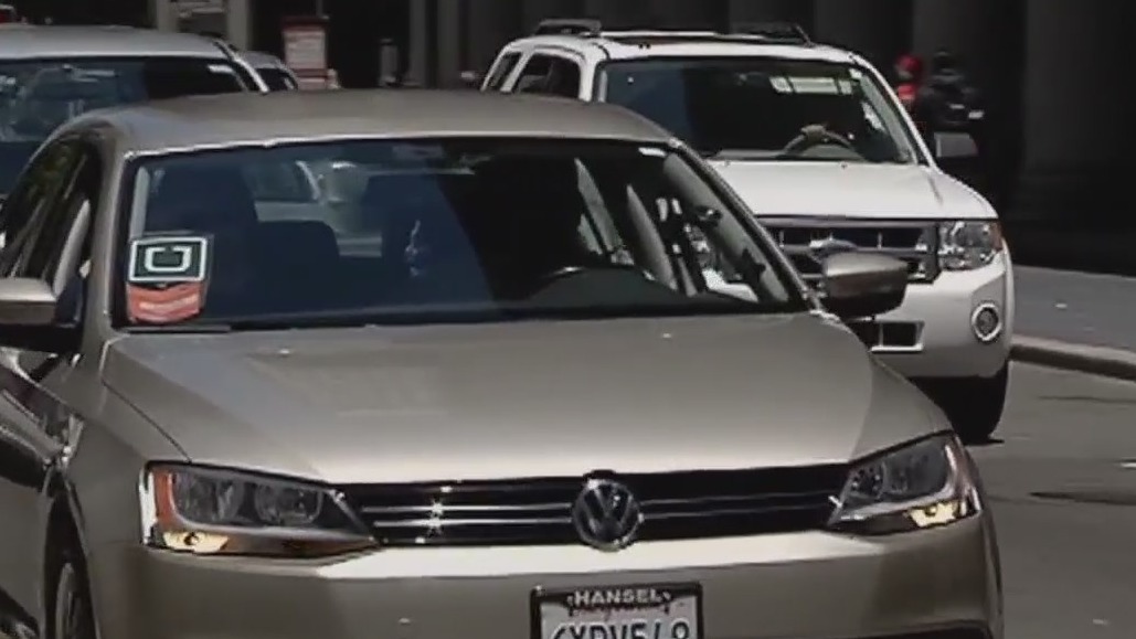 Rideshare drivers being targeted in Oakland, police warn