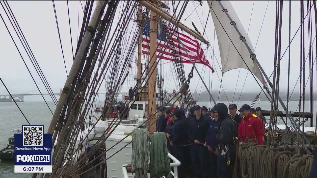 Coast Guard?s tall ship ?Eagle? draws crowds at San Francisco pier