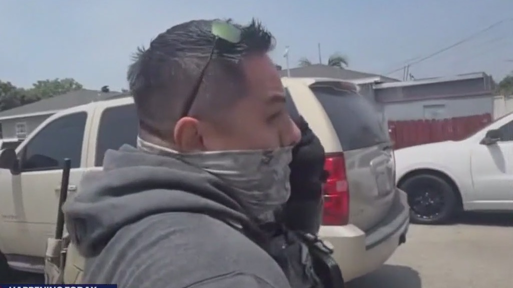 Bill to require ICE agents to identify themselves